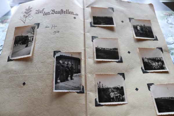 Album - Arbeitsdienst - Ehrendienst - Arbeitsgau XIII Magdeburg - 46 Fotos